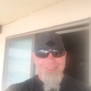 Meet your Posher, Tom